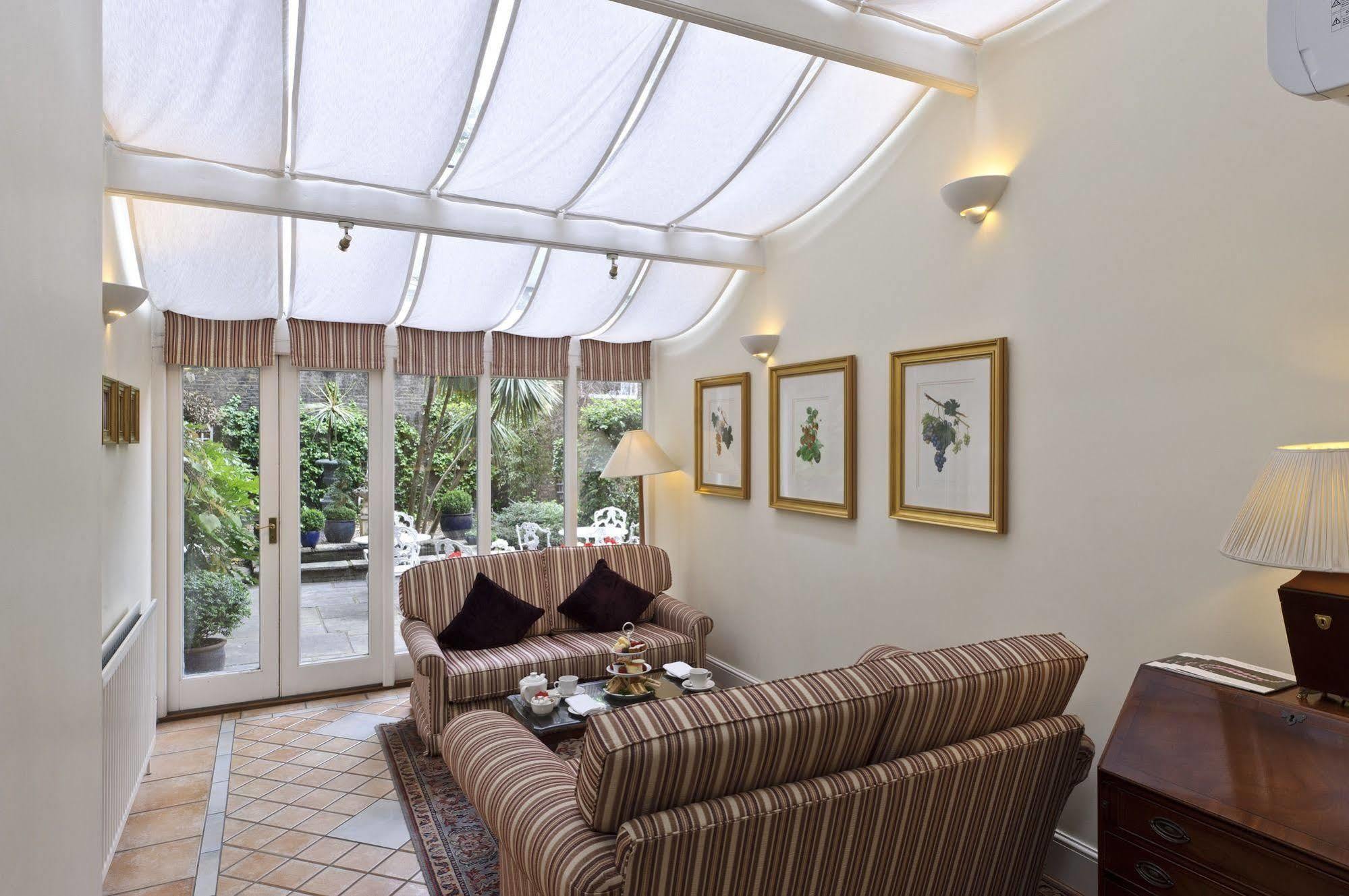 The Academy - Small Luxury Hotels Of The World London Bagian luar foto A conservatory