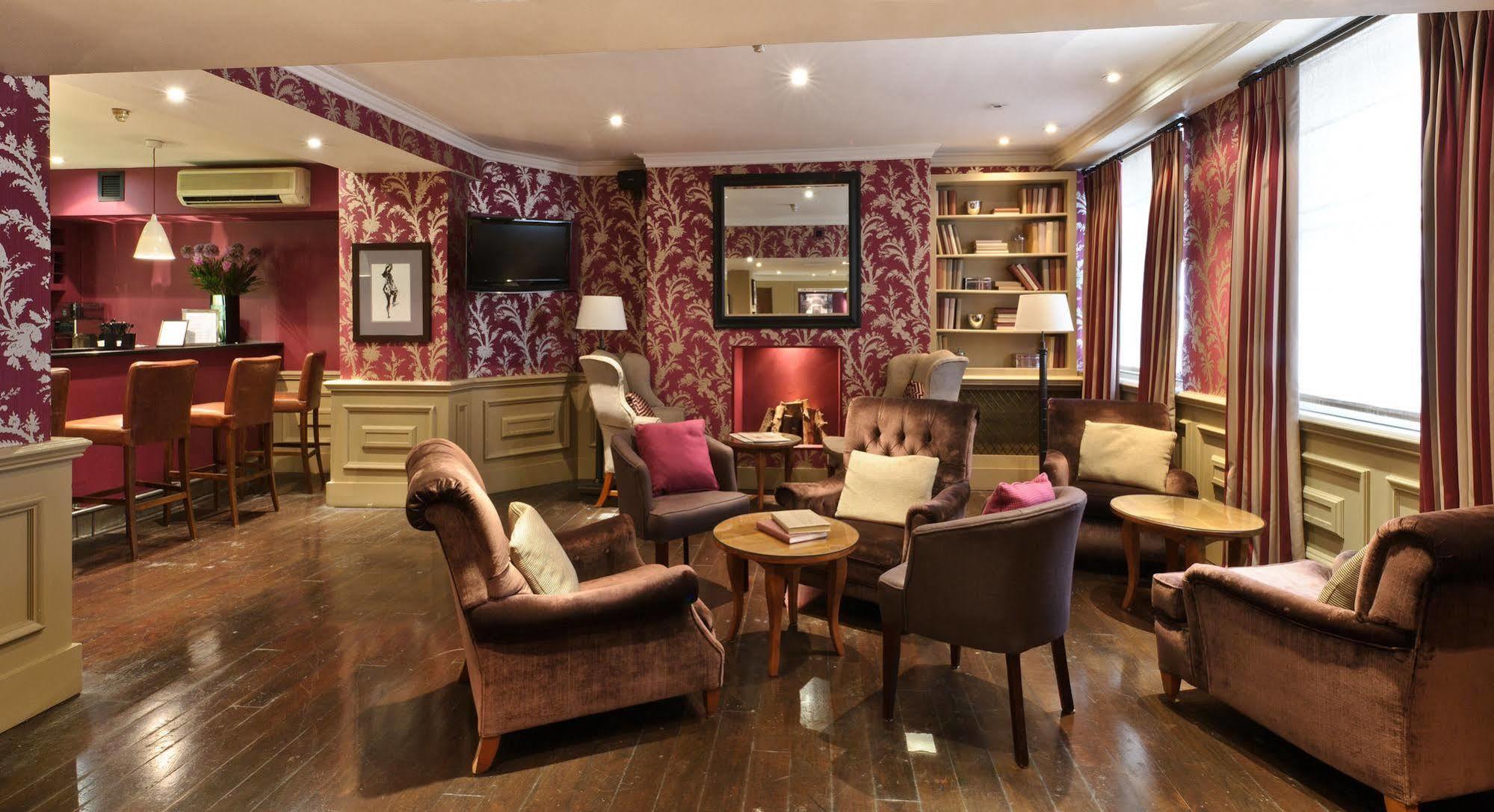 The Academy - Small Luxury Hotels Of The World London Bagian luar foto The Library at The Ivy Hotel