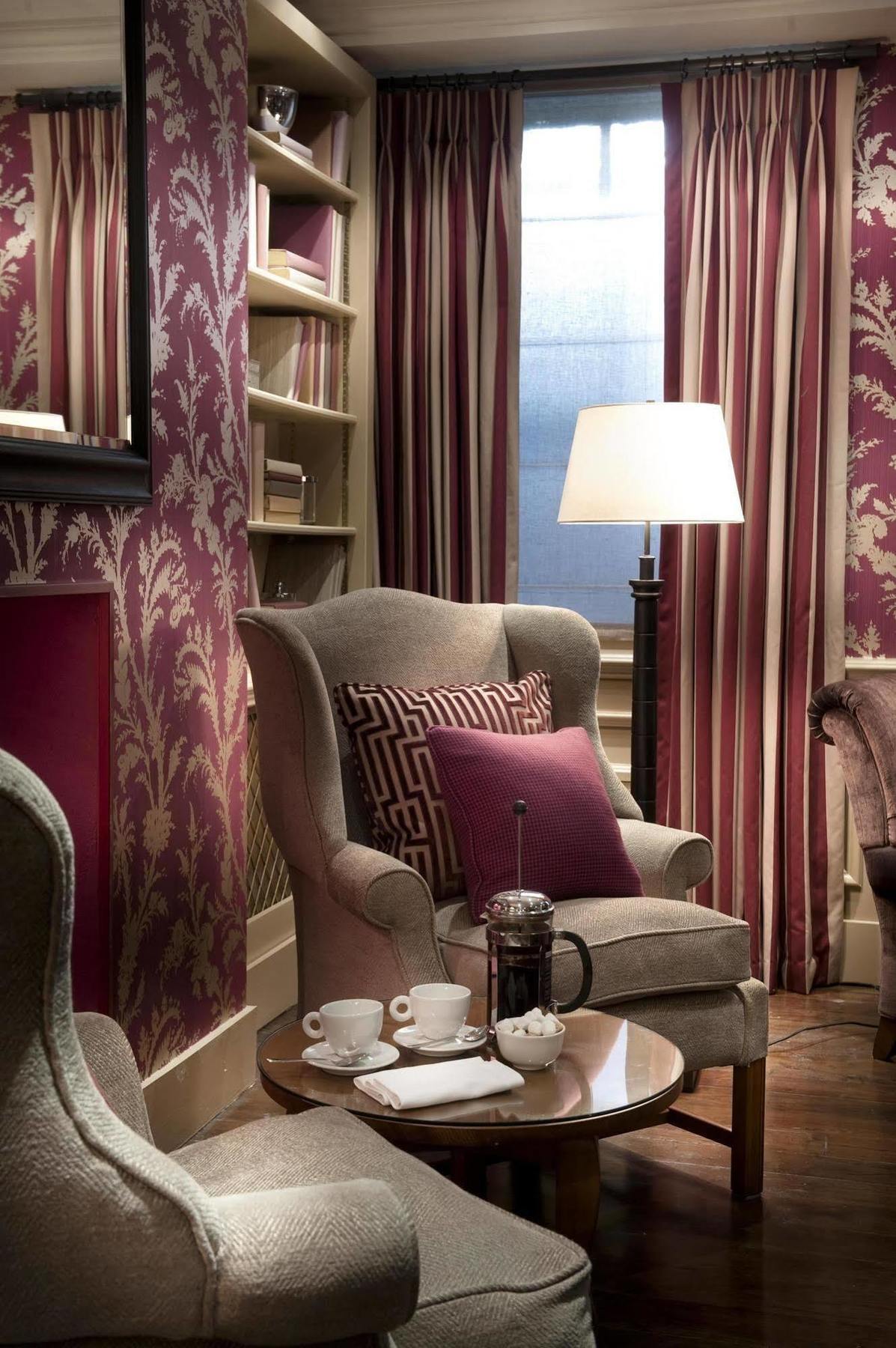 The Academy - Small Luxury Hotels Of The World London Bagian luar foto A room at the Ralph Lauren store in London