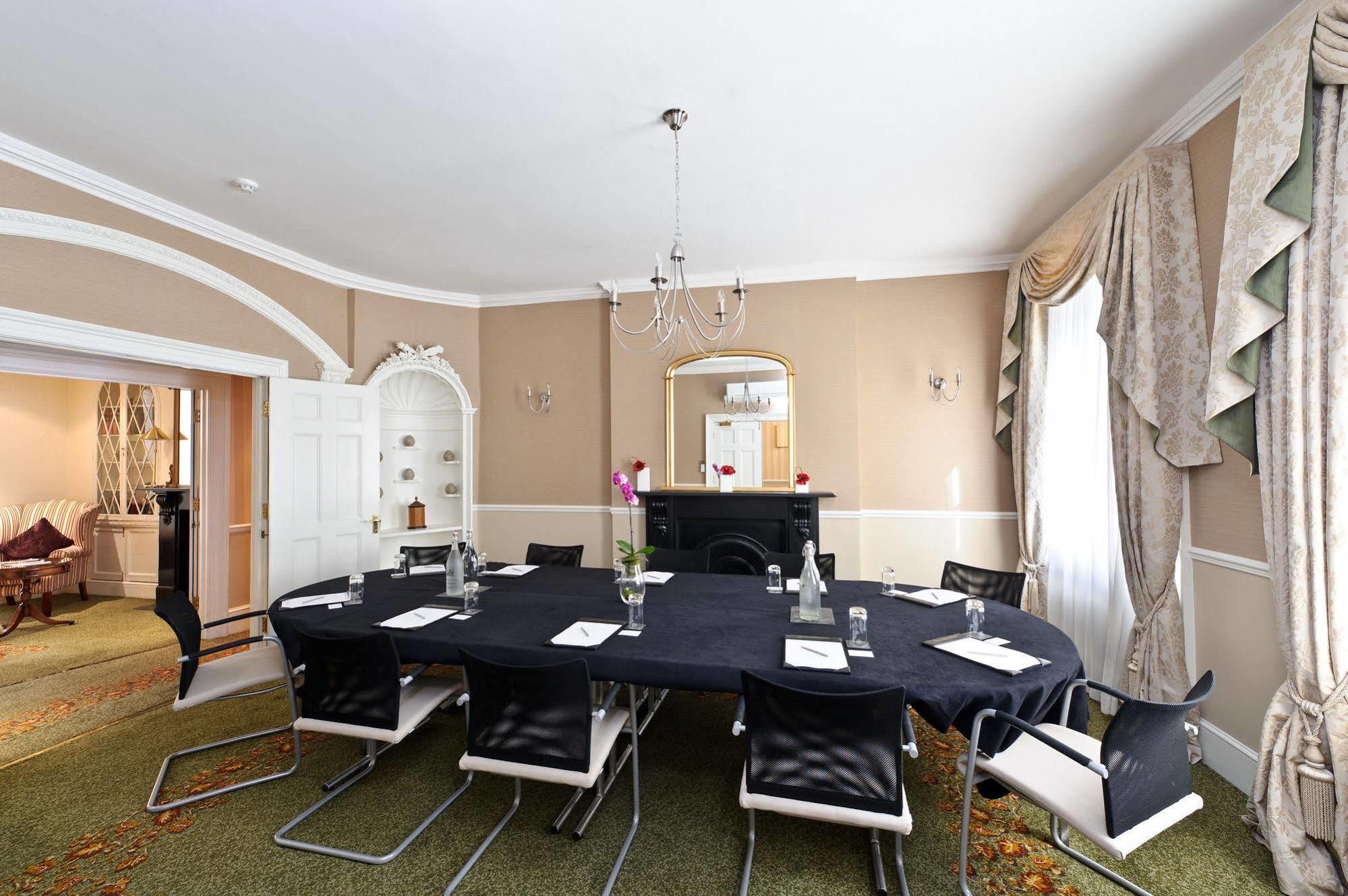 The Academy - Small Luxury Hotels Of The World London Bagian luar foto The Long Room